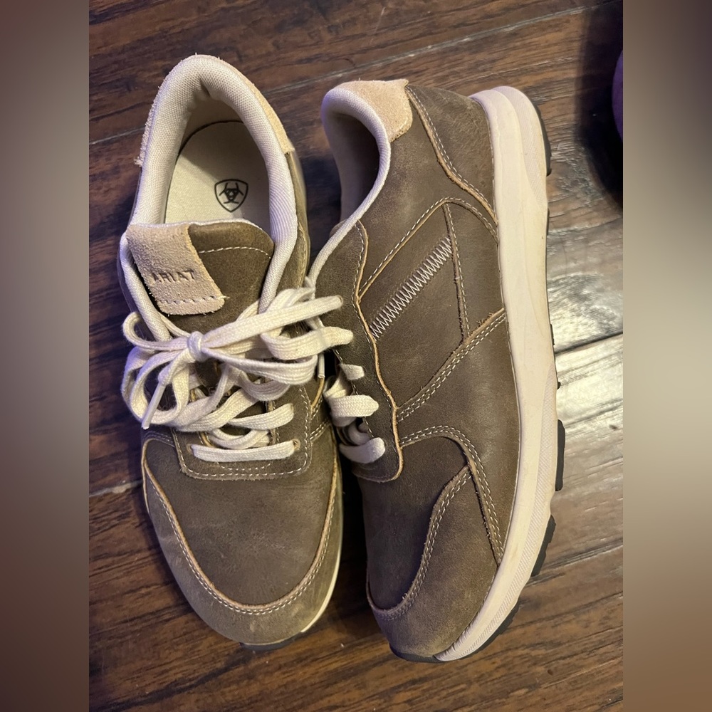 ARIAT SHOES WOMEN SIZE 7.5
